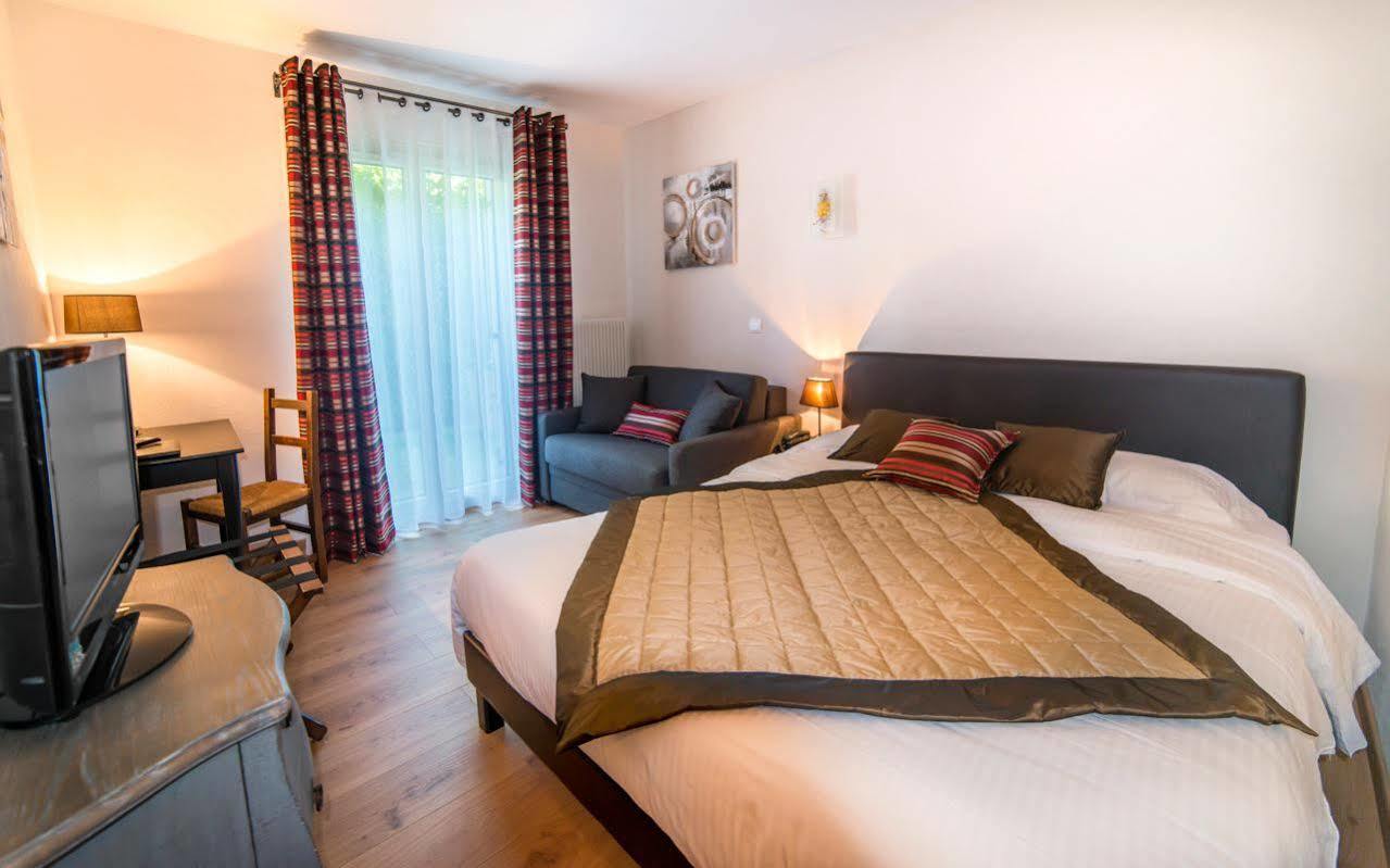La Boisse Logis Hotel Le Petit Casset מראה חיצוני תמונה